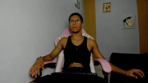 maxvibe420 online show from October 5, 7:18 pm
