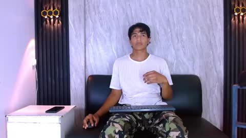 Max Wyatt online show from June 2, 7:04 pm