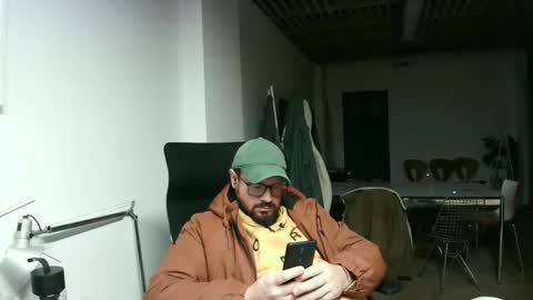 maythe4bwu online show from December 17, 5:04 pm