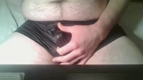 Snapshot of mb198769 chatting on December 26, 1:29 am SoftAndHard online show from December 26, 1:29 am