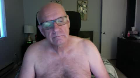 Snapshot of mclis60 chatting on October 9, 10:36 pm mclis60 online show from October 9, 10:36 pm