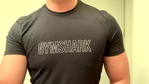 mcr8080 online show from February 14, 6:02 am