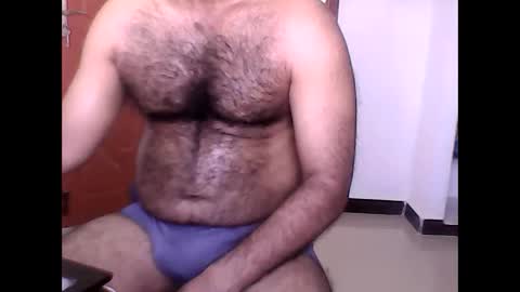 Snapshot of me_hai12 chatting on February 18, 1:54 am me_hai12 online show from February 18, 1:54 am