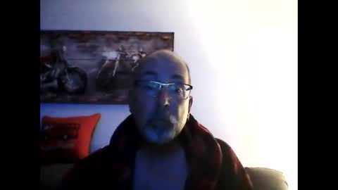 me at home online show from October 17, 10:19 am