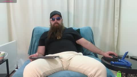 Snapshot of meaty_roll chatting on January 13, 3:34 am Meaty Roll online show from January 13, 3:34 am