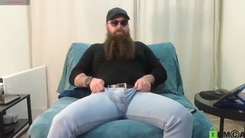Snapshot of meaty_roll chatting on February 7, 4:37 am Meaty Roll online show from February 7, 4:37 am