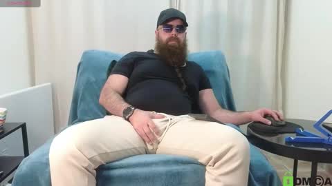 Snapshot of meaty_roll chatting on February 13, 4:32 am Meaty Roll online show from February 13, 4:32 am