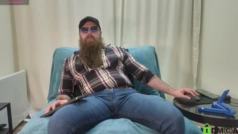 Snapshot of meaty_roll chatting on January 10, 2:46 am Meaty Roll online show from January 10, 2:46 am