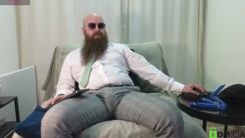 Snapshot of meaty_roll chatting on February 8, 8:42 am Meaty Roll online show from February 8, 8:42 am