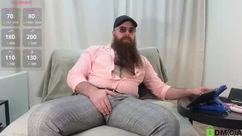 Snapshot of meaty_roll chatting on February 28, 1:37 am Meaty Roll online show from February 28, 1:37 am