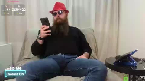 Snapshot of meaty_roll chatting on March 7, 6:02 am Meaty Roll online show from March 7, 6:02 am