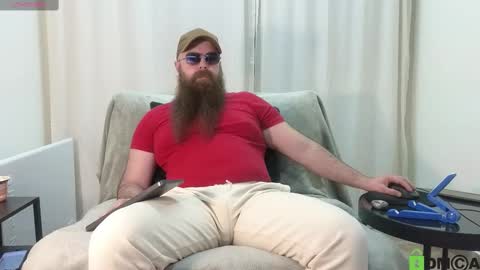 Snapshot of meaty_roll chatting on February 11, 3:40 am Meaty Roll online show from February 11, 3:40 am