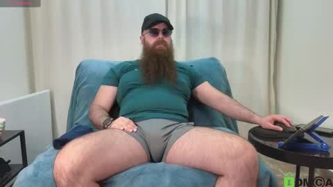 Snapshot of meaty_roll chatting on February 14, 6:23 am Meaty Roll online show from February 14, 6:23 am