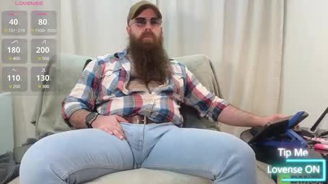 Snapshot of meaty_roll chatting on February 26, 2:14 pm Meaty Roll online show from February 26, 2:14 pm