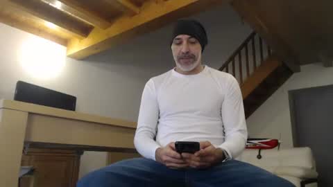 Snapshot of meditmtc chatting on January 27, 1:19 pm Meditmtc online show from January 27, 1:19 pm