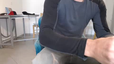 Snapshot of meditmtc chatting on January 5, 10:53 am Meditmtc online show from January 5, 10:53 am