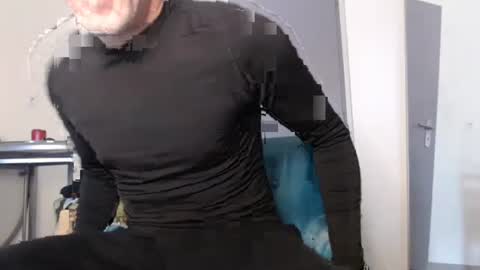 Snapshot of meditmtc chatting on January 16, 11:15 am Meditmtc online show from January 16, 11:15 am