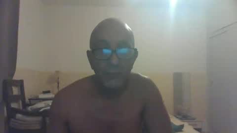 mufine online show from September 22, 9:25 pm