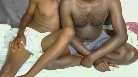 MEDDY AND Faizal online show from October 19, 8:34 pm