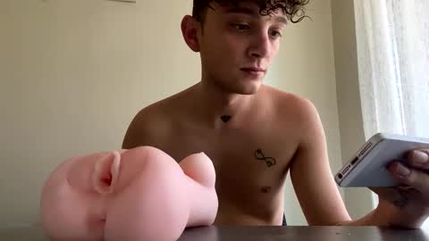 melondiry online show from January 2, 6:40 am