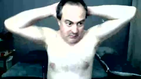 Snapshot of men_thin chatting on October 29, 5:21 am Travieso online show from October 29, 5:21 am