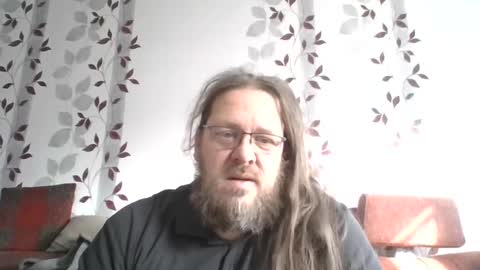 Snapshot of metallbuddy chatting on February 2, 9:40 am ask me online show from February 2, 9:40 am