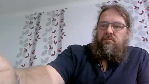 Snapshot of metallbuddy chatting on October 11, 8:07 am ask me online show from October 11, 8:07 am