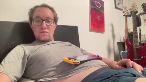 metallica92786 online show from October 31, 5:20 am