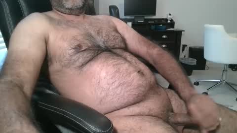 Snapshot of metter26 chatting on September 22, 8:08 pm atx guy online show from September 22, 8:08 pm