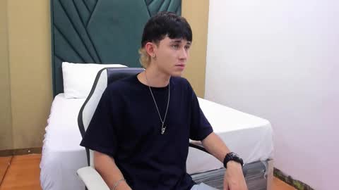 Michael online show from October 25, 8:54 pm