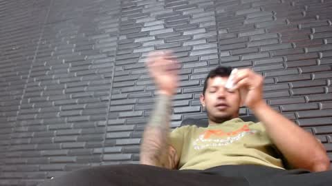 Snapshot of michael_daviss1 chatting on January 3, 1:36 pm Michael Daviss online show from January 3, 1:36 pm