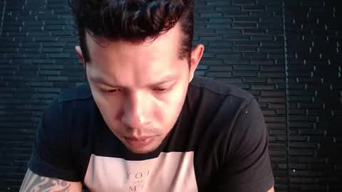 Snapshot of michael_daviss1 chatting on March 12, 12:57 pm Michael Daviss online show from March 12, 12:57 pm