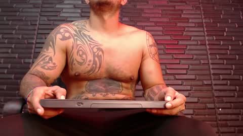 Snapshot of michael_daviss1 chatting on December 3, 12:38 pm Michael Daviss online show from December 3, 12:38 pm