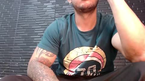 Snapshot of michael_daviss1 chatting on February 27, 12:56 pm Michael Daviss online show from February 27, 12:56 pm