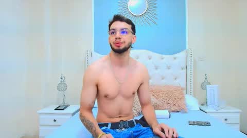 Michael Stevens online show from November 11, 8:03 pm