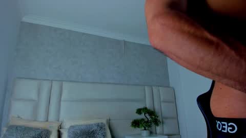 Michael online show from October 17, 6:39 am