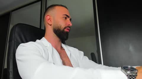 Snapshot of michaelevansx chatting on March 5, 10:01 pm MichaelEvansx online show from March 5, 10:01 pm