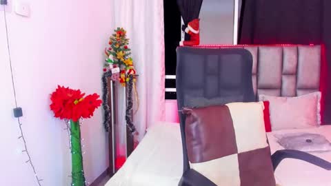 Michael  Contenido explcito online show from December 31, 5:44 am