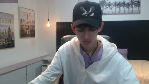 michaelkoiv online show from December 19, 12:35 pm