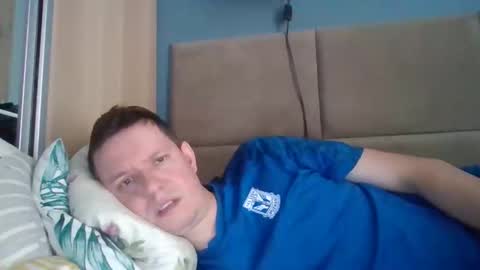 michal898998 online show from May 17, 8:32 am