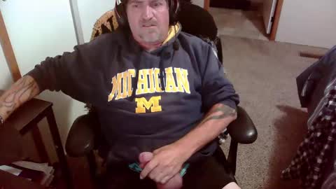 TattedInDetroit online show from October 9, 12:48 am