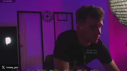 Mickey online show from June 18, 2:57 am