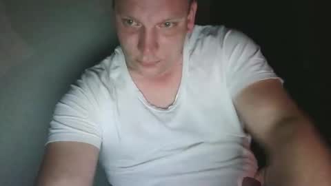 Snapshot of mickkxl chatting on January 30, 4:55 pm mickkxl online show from January 30, 4:55 pm