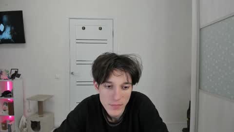 mickleloveu online show from December 1, 4:32 pm