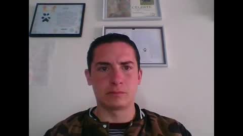 Snapshot of mickseb chatting on September 29, 4:47 pm mickseb online show from September 29, 4:47 pm