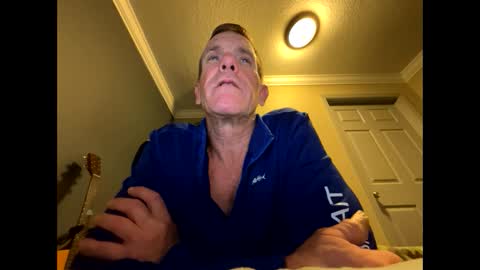 Snapshot of mickymu chatting on February 22, 6:50 am mickymu online show from February 22, 6:50 am