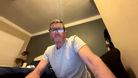 Snapshot of mickymu chatting on March 9, 7:56 am mickymu online show from March 9, 7:56 am