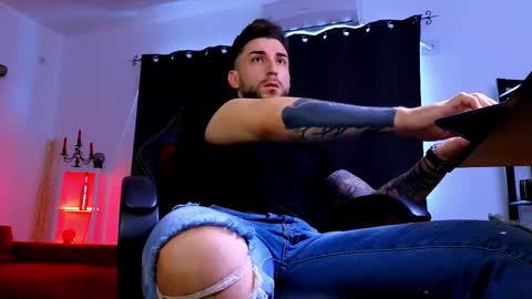 MightyAaron online show from February 21, 7:42 am