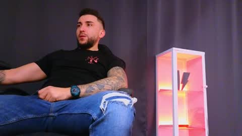 MightyAaron online show from December 7, 5:37 am