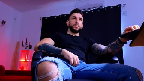 MightyAaron online show from December 21, 7:49 am